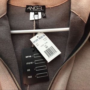 NWT!!  Angel apparel cape coat size Medium